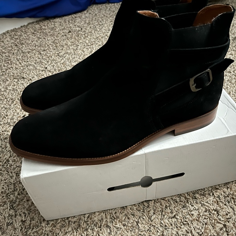 Brand New Chelsea Boots
